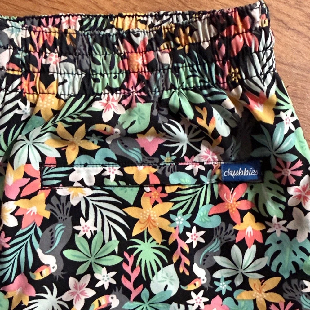 Chubbies The Bloomerangs Men Small Black Floral Elastic Classic Swim‎ Trunks